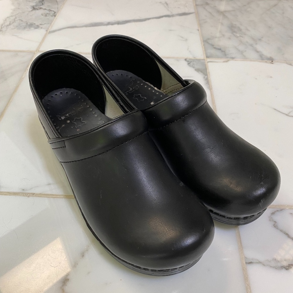 Black Leather Dansko Clogs Size 40